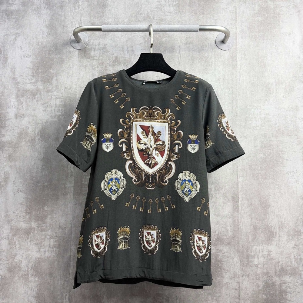 Authentic Dolce & Gabbana Gray Heraldic Short Sleeve Tee